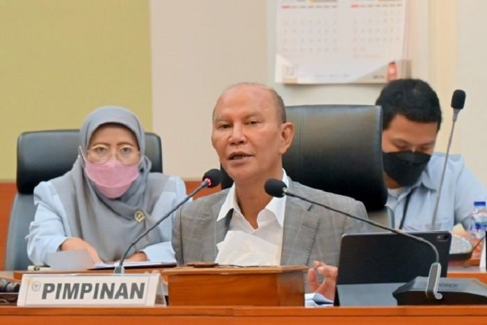 Fraksi PDIP Minta DPR Batalkan Anggaran Gorden Rumah Dinas Rp43,5 Miliar 2 Fraksi PDIP Minta DPR Batalkan Anggaran Gorden Rumah Dinas Rp43,5 Miliar