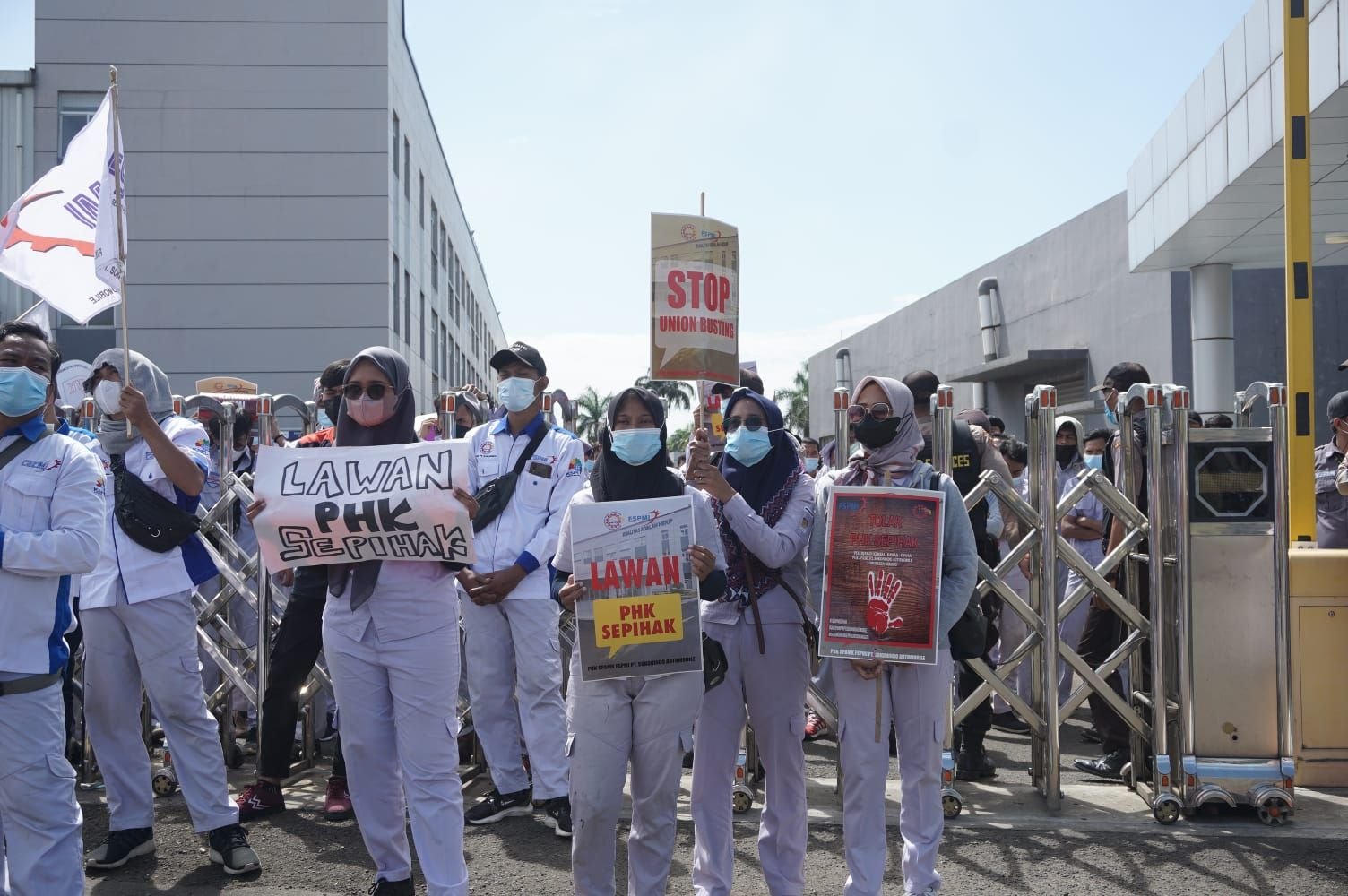 PT Sokonindo PHK Massal Puluhan Karyawan, Ini Penyebabnya 3 PT Sokonindo PHK Massal Puluhan Karyawan, Ini Penyebabnya
