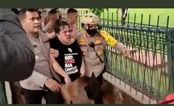 Ade Armando Babak Belur Dipukuli, Ulil Abshar: Setop Jangan Nuduh Kadrun!