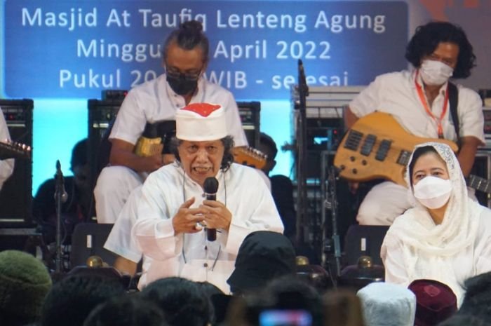 Jadi Penceramah Acara Buka Puasa Bersama PDIP, Cak Nun: Saya Berpihak Pada PDIP Apa Indonesia?
