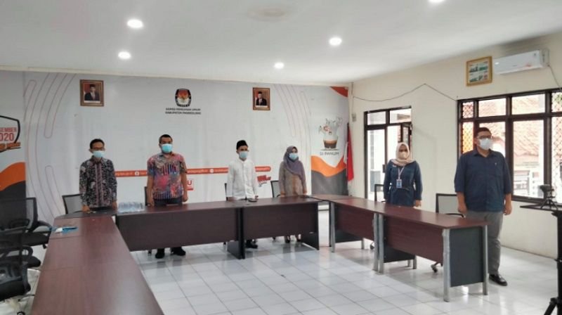 Anggota KPU RI Periode 2022-2027 Dilantik, KPU Pandeglang Optimis KPU Tetap Profesional 3 Anggota KPU RI Periode 2022-2027 Dilantik, KPU Pandeglang Optimis KPU Tetap Profesional