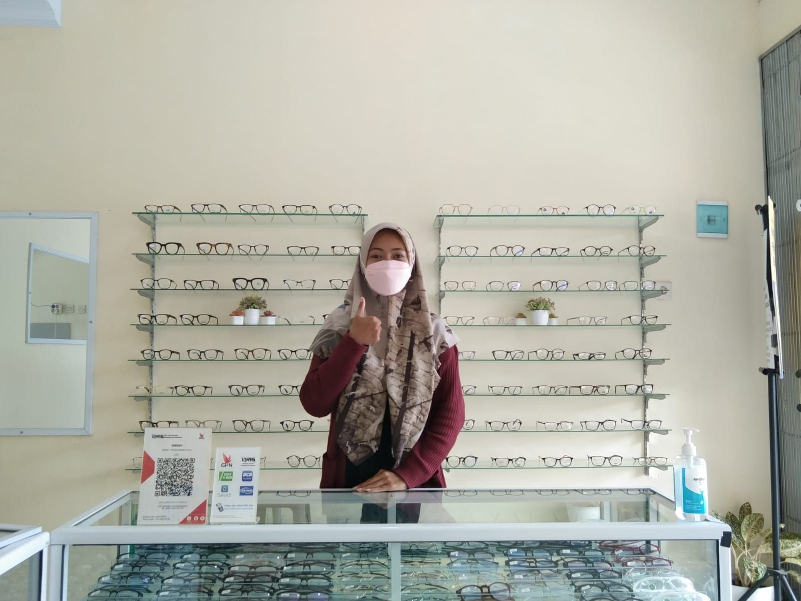 Penjualan Gibuku Kacamata Meningkat di Awal Ramadan