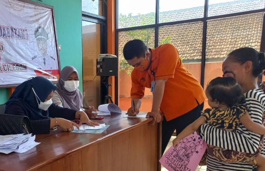 16.651 Warga di Kota Cilegon Terima BLT Minyak Goreng, Distribusi Sudah 80 Persen