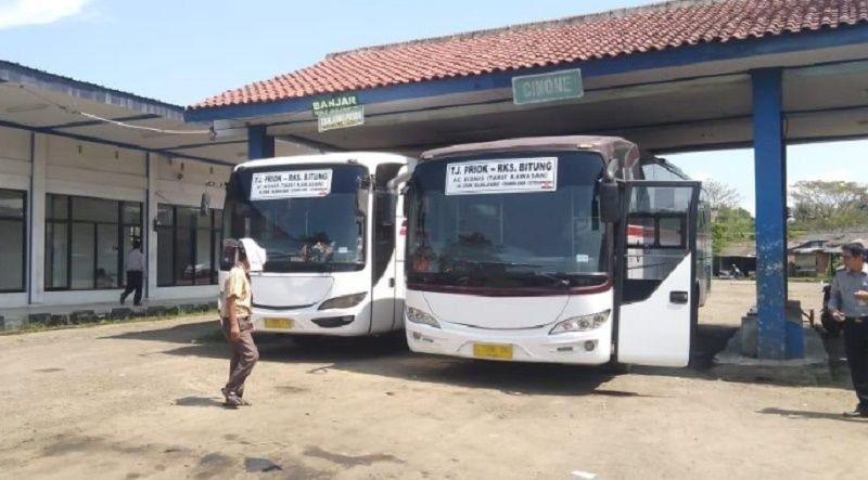 Terminal Mandala Lebak Masih Sepi oleh Pemudik, Warga Lebih Pilih Naik KRL 9 Terminal Mandala Lebak Masih Sepi oleh Pemudik, Warga Lebih Pilih Naik KRL
