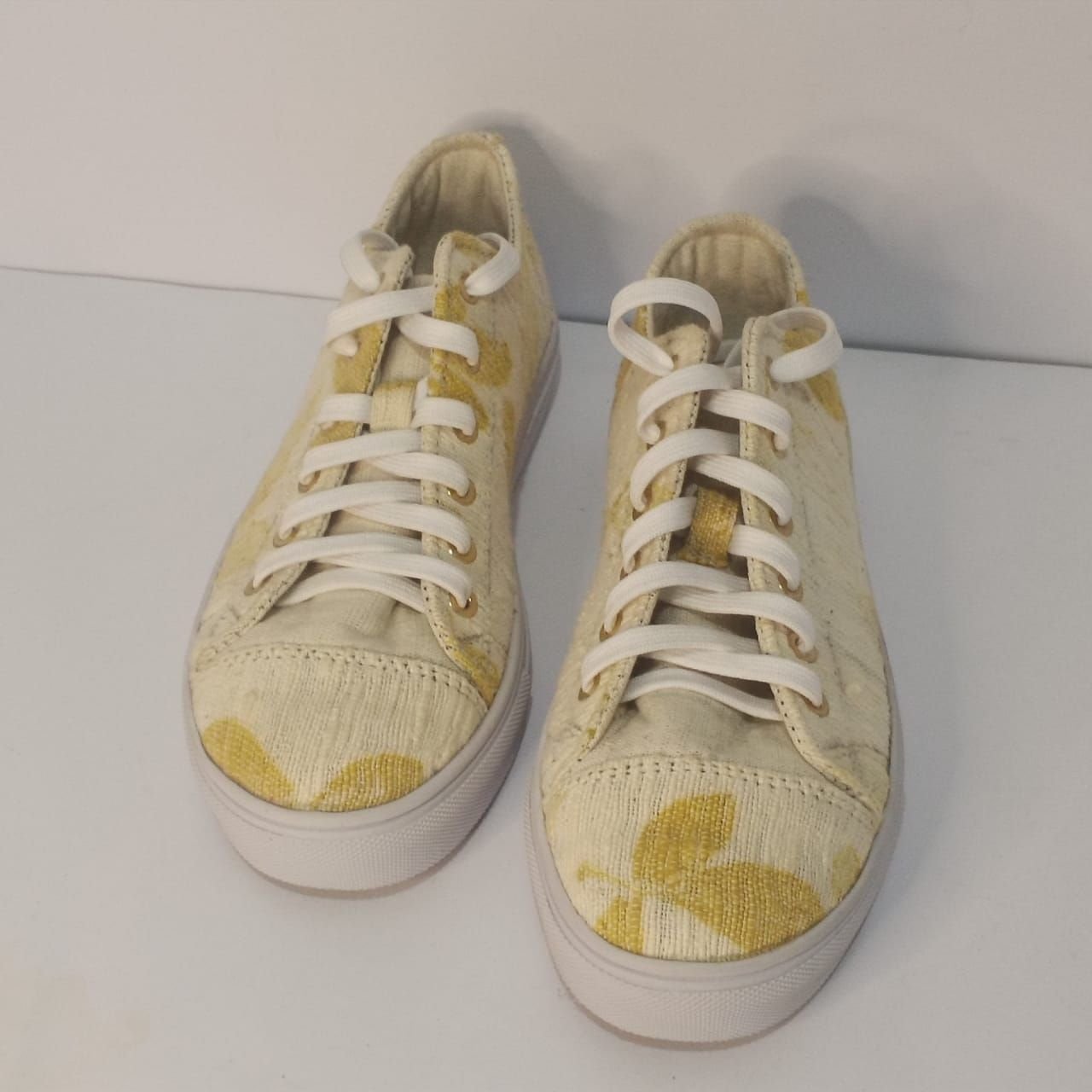 Disokong BRI, Sepatu Ulat Sutra Samia Produk Malang Tembus ke Mancanegara