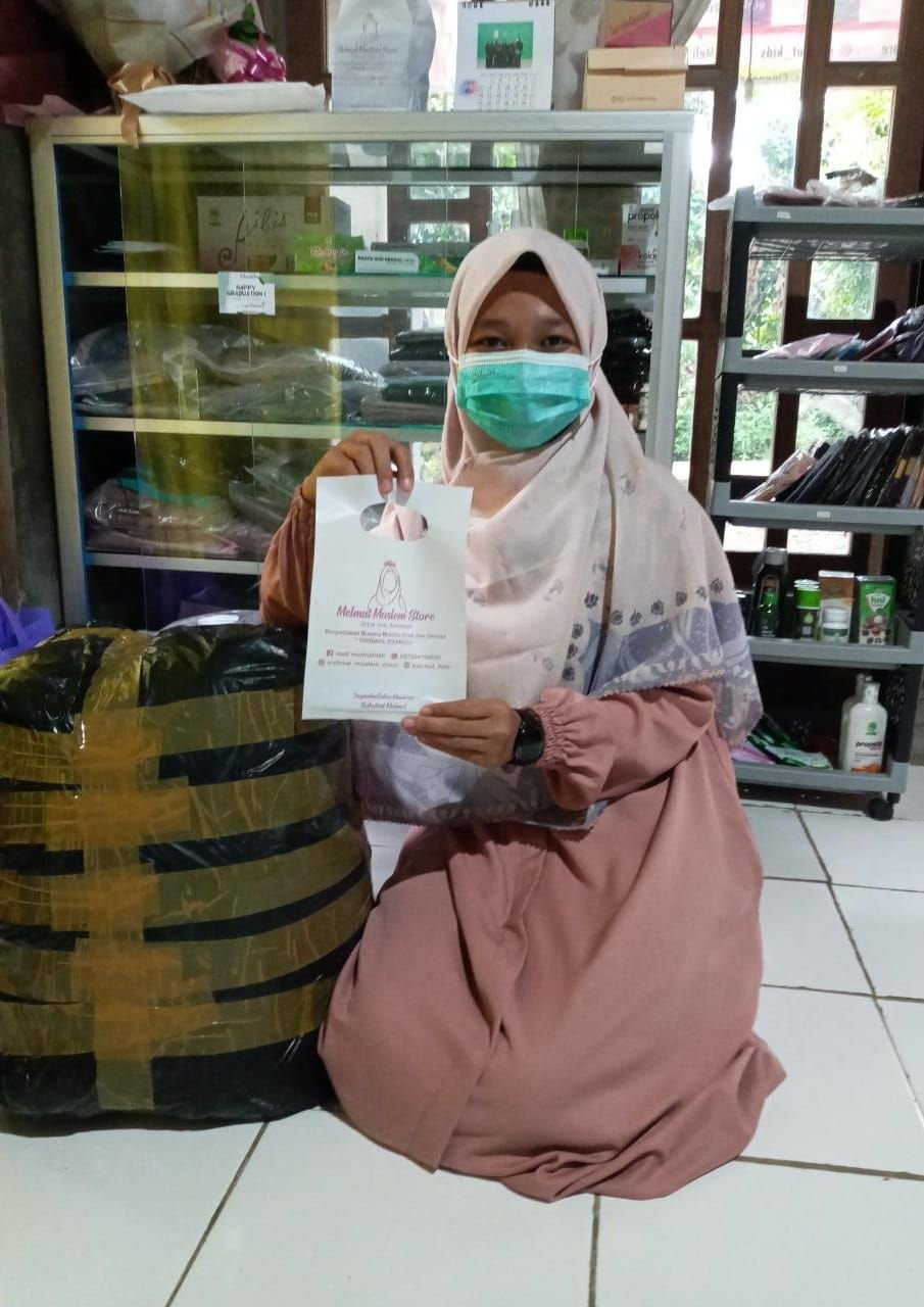 Jual Sarimbit, Melmut Moslem Store Raup Omzet Rp60 Juta 1 Jual Sarimbit, Melmut Moslem Store Raup Omzet Rp60 Juta