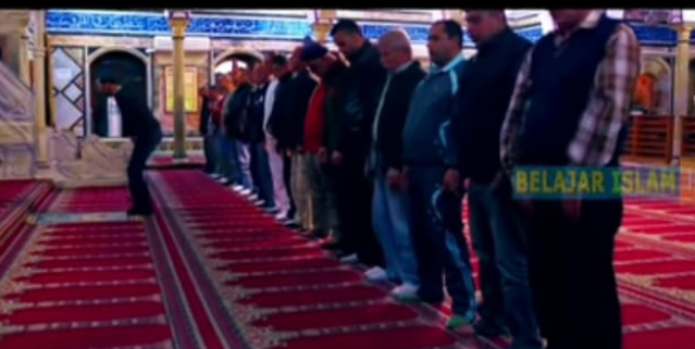 Meski Rajin Shalat, 5 Golongan Ini Malah Akan Masuk Neraka 1 Meski Rajin Shalat, 5 Golongan Ini Malah Akan Masuk Neraka