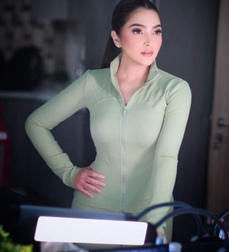 Inilah Sederet Artis Tanah Air Mirip Seleb Bollywood, Bak Pinang Dibelah Dua 1 Inilah Sederet Artis Tanah Air Mirip Seleb Bollywood, Bak Pinang Dibelah Dua