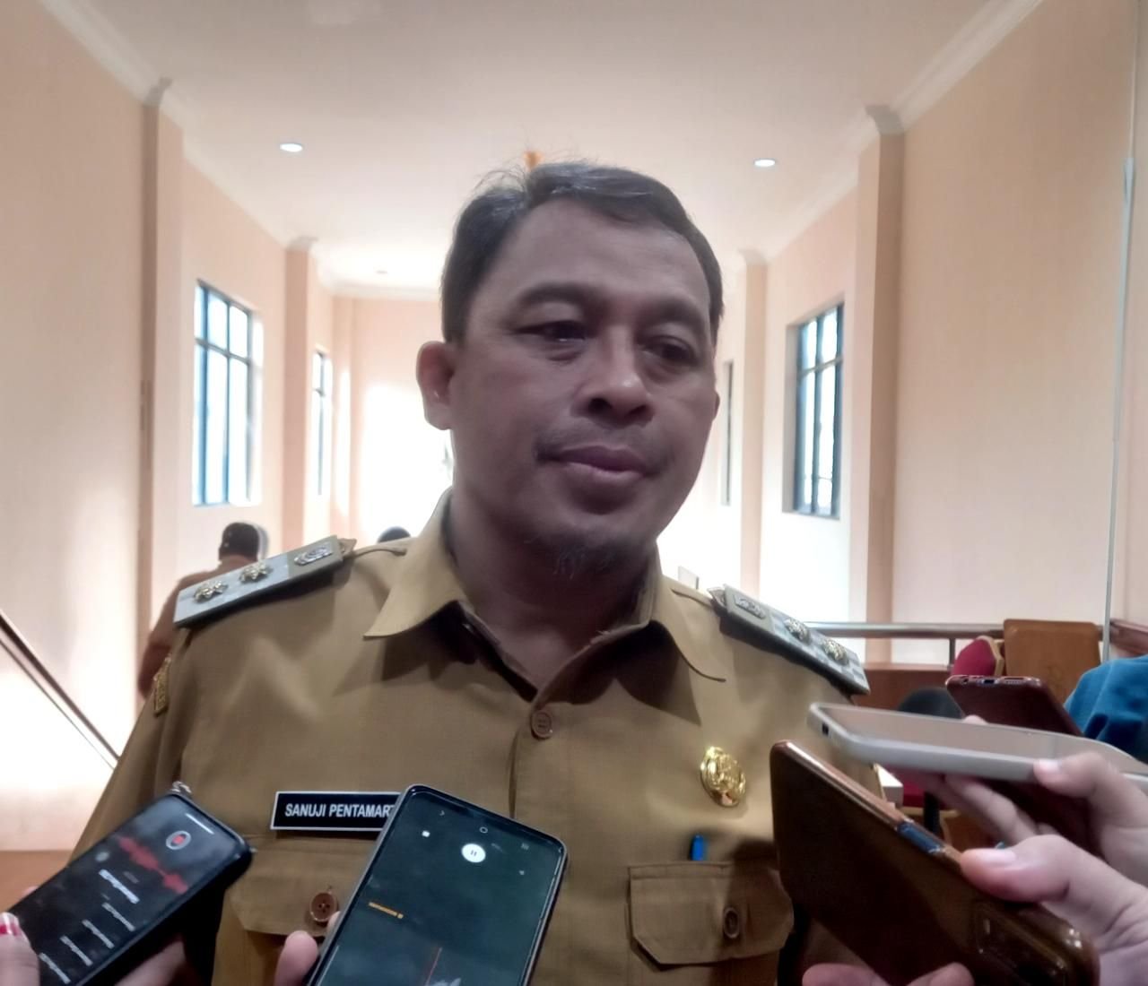 Rincian Harta Kekayaan Wakil Walikota Cilegon Sanuji Pentamarta, Tak Punya Tanah di Kota Baja 1 Rincian Harta Kekayaan Wakil Walikota Cilegon Sanuji Pentamarta, Tak Punya Tanah di Kota Baja