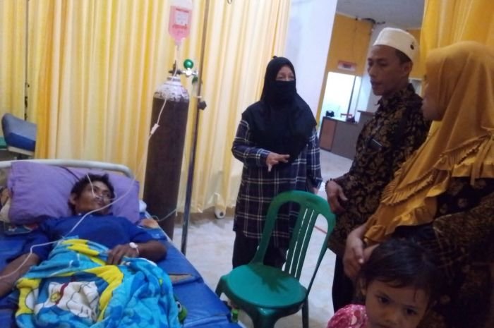 Jelegeerrr! 9 Warga Baros Kabupaten Serang Disambar Petir Saat Bekerja di Sawah 1 Jelegeerrr! 9 Warga Baros Kabupaten Serang Disambar Petir Saat Bekerja di Sawah