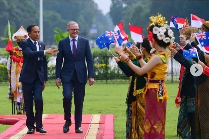 Indonesia Ekspor Perdana Mobil CBU Ke Australia, Presiden Jokowi Harapkan Akses Ekspor Produk Tetap Terbuka