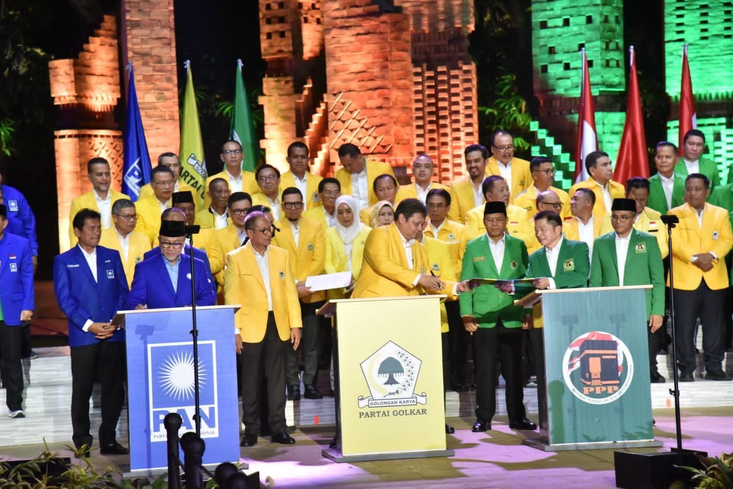 Jokowi Respons Positif Koalisi Indonesia Bersatu, KIB Menjadi Manuver Politik yang Cerdas