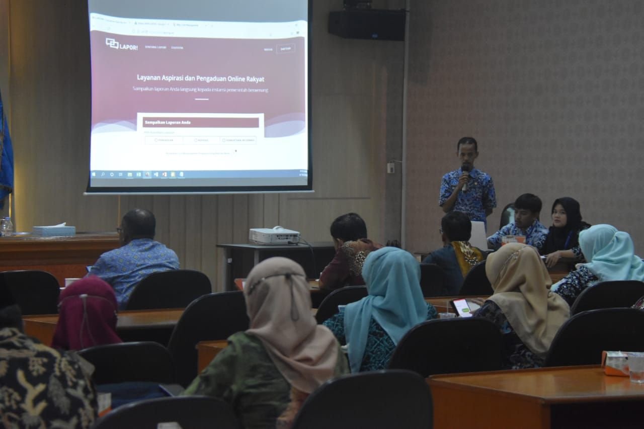 Diskomsantik Pandeglang Sosialiasikan SP4N Lapor 1 Diskomsantik Pandeglang Sosialiasikan SP4N Lapor