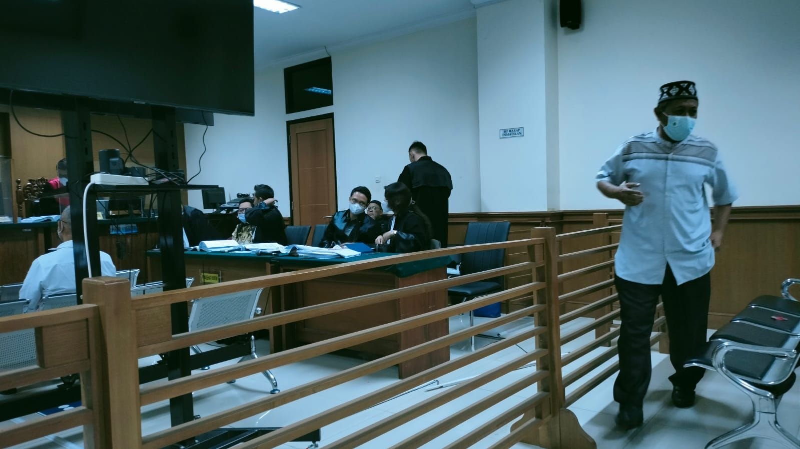 Mantan Kadisdik Banten Bantah Permintaan Fee 5 Persen di Proyek UNBK 1 Mantan Kadisdik Banten Bantah Permintaan Fee 5 Persen di Proyek UNBK