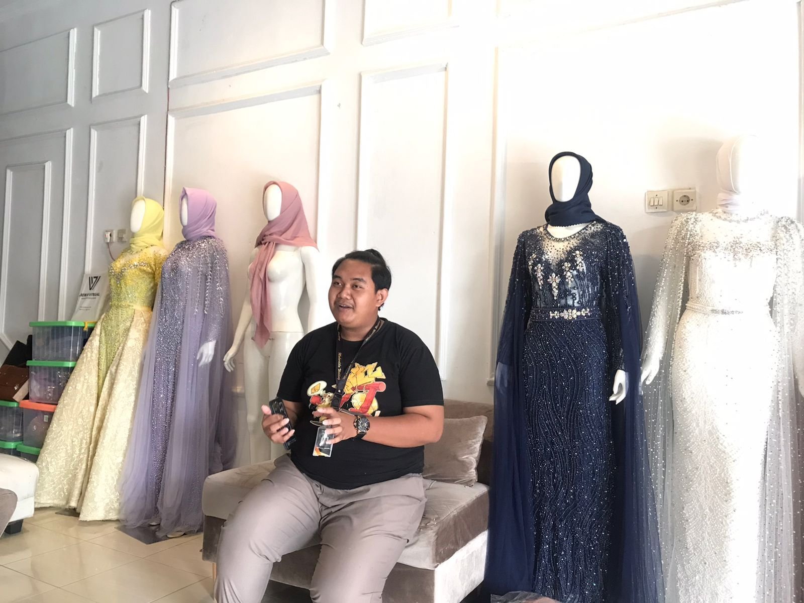 Sukses di Wedding Organizer, Mahardika Jadi MUA Termuda di Cilegon dan Serang