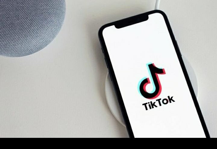 Ternyata Gegara Ini, SMPN 28 Jakarta Jadi Viral di TikTok 8 Lagu Iklan Lifebuoy Peluk Cium Viral di Tiktok, Ternyata Begini Lirik Aslinya