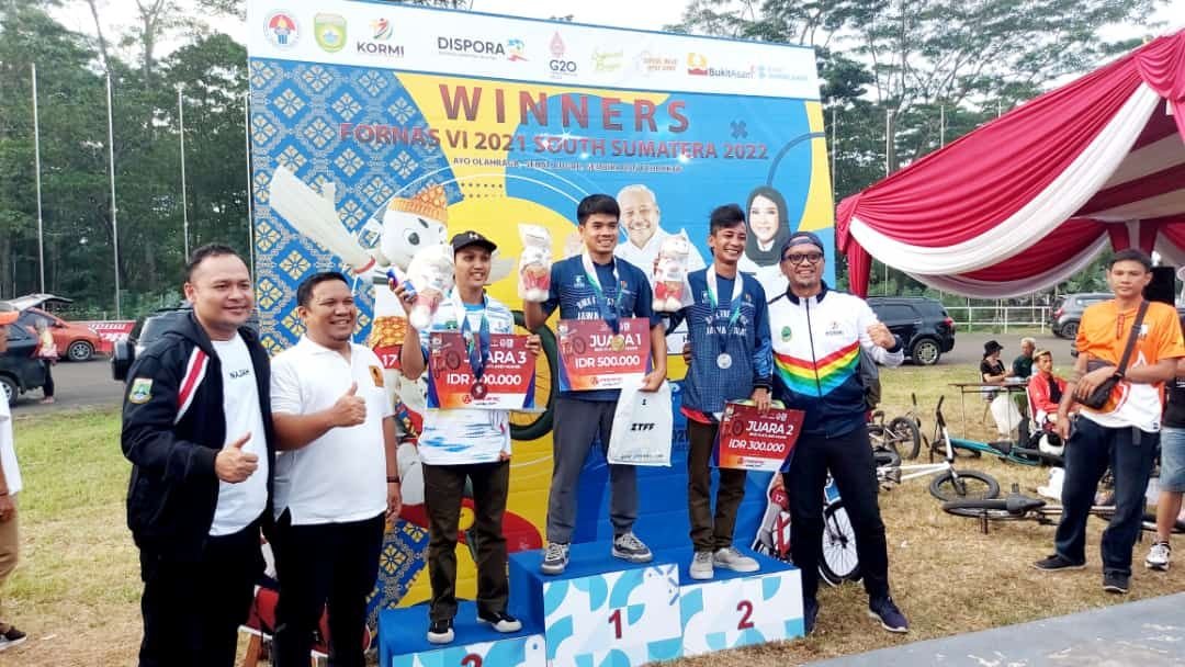 Atlet BMX Binaan KORMI Pandeglang Raih Juara 3 Fornas 2022 1 Atlet BMX Binaan KORMI Pandeglang Raih Juara 3 Fornas 2022