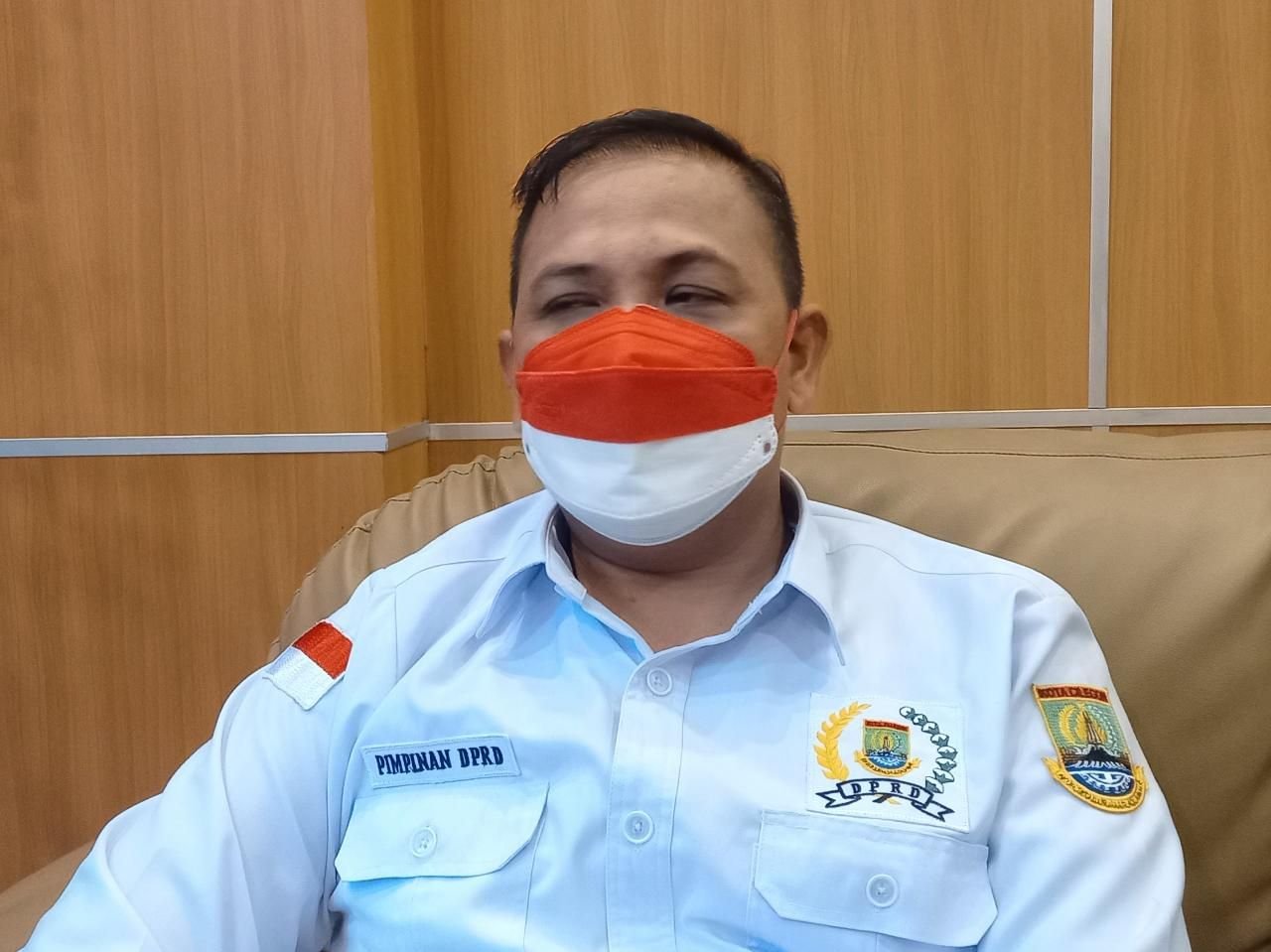 Ketua DPRD Cilegon Isro Mi'raj Terima Banyak Keluhan Soal Infrastruktur dan Ketenagakerjaan 1 Ketua DPRD Cilegon Isro Mi'raj Terima Banyak Keluhan Soal Infrastruktur dan Ketenagakerjaan