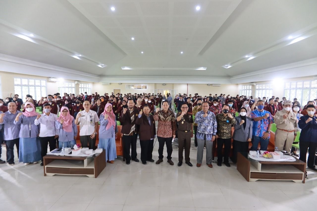 LPPM Untirta Beri Pembekalan KKM Tematik, Fokus ke Sosial Budaya dan Stunting 2 LPPM Untirta Beri Pembekalan KKM Tematik, Fokus ke Sosial Budaya dan Stunting