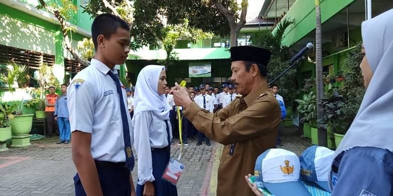 Contoh Kesan dan Pesan MPLS SMP, SMP dan SMK Penuh Makna untuk Kakak OSIS hingga Sekolah 3 Contoh Kesan dan Pesan MPLS SMP, SMP dan SMK Penuh Makna untuk Kakak OSIS hingga Sekolah