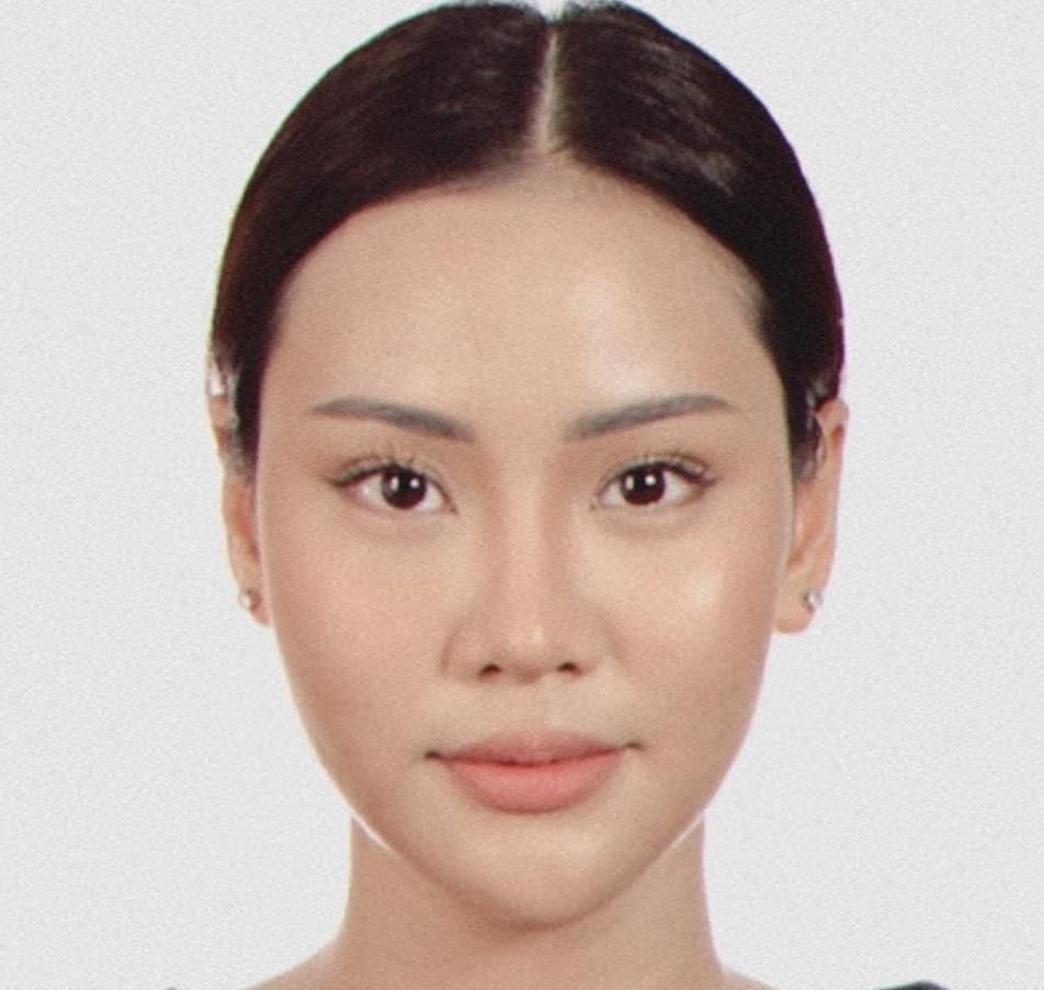 Profil Siti Khadijah Halim, Pemeran Utama Serial Ash dan Aish yang Dipasangkan dengan Meerqeen 2 Profil Siti Khadijah Halim, Pemeran Utama Serial Ash dan Aish yang Dipasangkan dengan Meerqeen