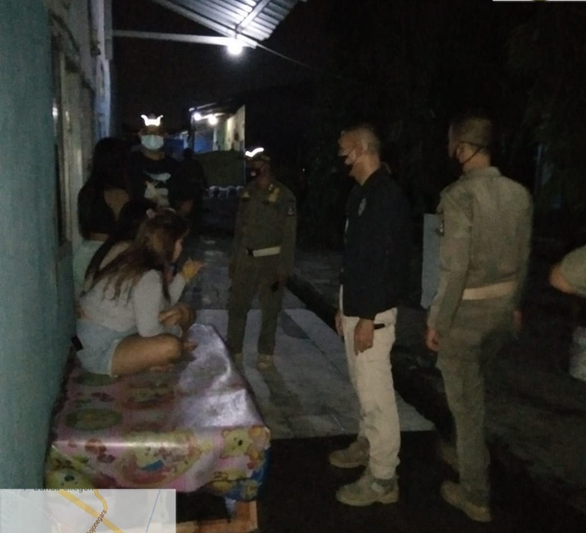 Gerah Kos-kosan di Kampung Jaura Lebak Diduga Dijadikan Tempat Prositusi, Warga Minta Satpol PP dan Polisi Bergerak 3 Gerah Kos-kosan di Kampung Jaura Lebak Diduga Dijadikan Tempat Prositusi, Warga Minta Satpol PP dan Polisi Bergerak