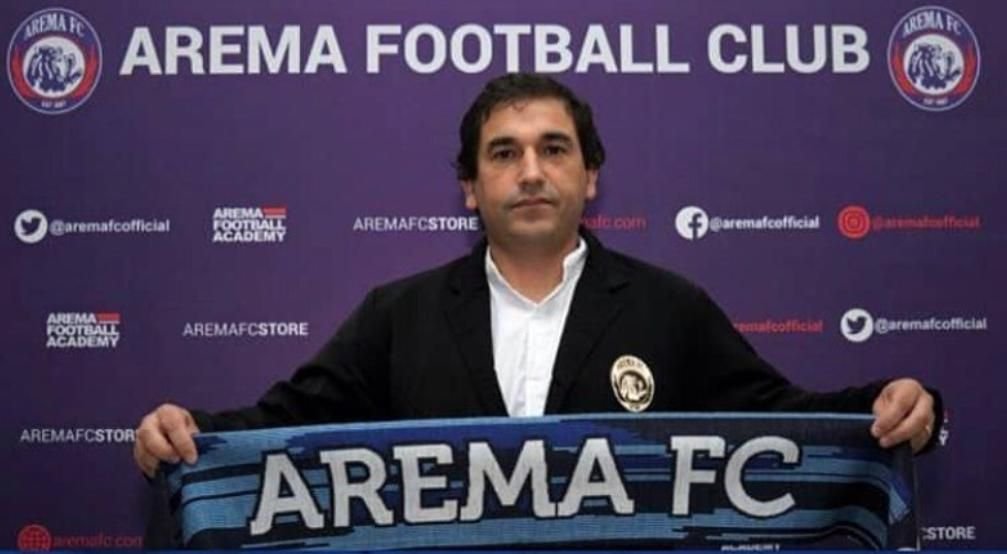 Profil Eduardo Almeida, Pelatih yang Sukses Bawa Arema Juara Piala Presiden Meski Awalnya Dihujat 1 Profil Eduardo Almeida, Pelatih yang Sukses Bawa Arema Juara Piala Presiden Meski Awalnya Dihujat