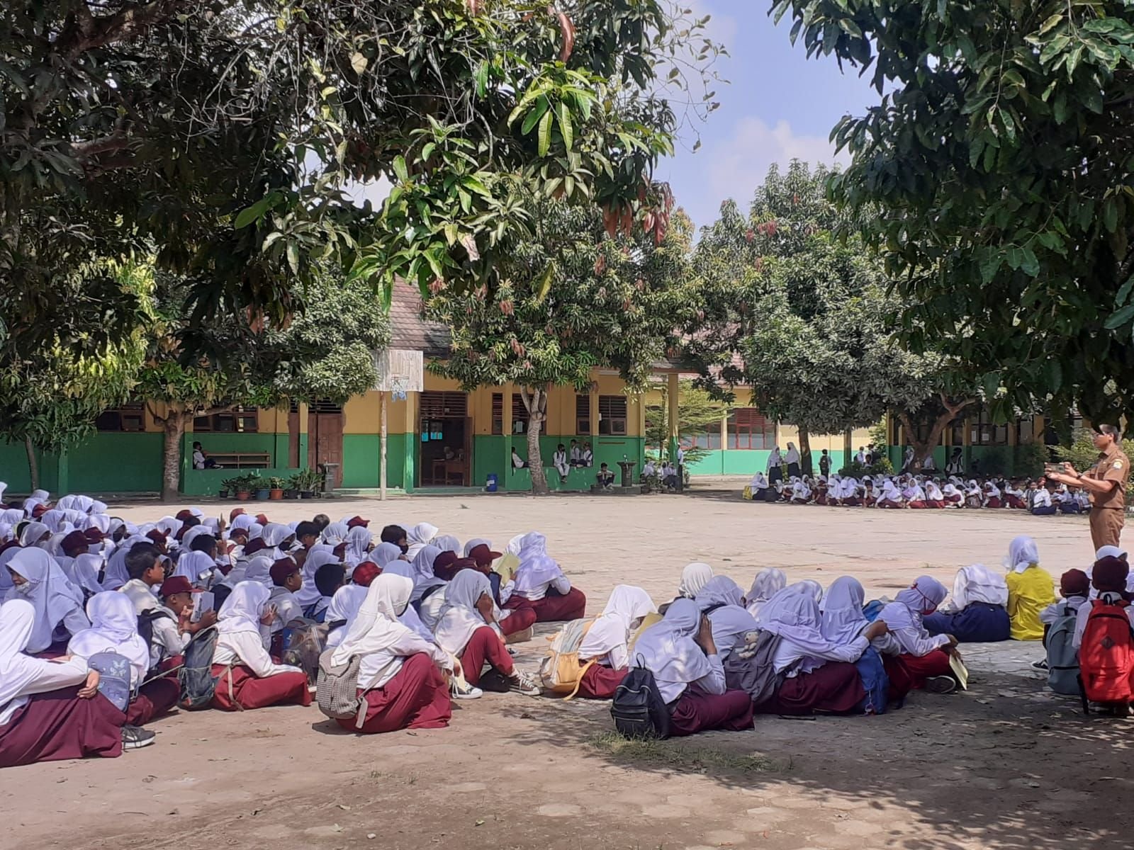 SMPN 5 Kota Serang Pastikan Tak Ada Perpeloncoan Selama MPLS 1 SMPN 5 Kota Serang Pastikan Tak Ada Perpeloncoan Selama MPLS