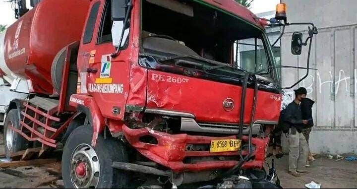 Info Terbaru! Berikut Daftar Nama Seluruh Korban Kecelakaan Maut Truk Pertamina di Cibubur 1 UPDATE Kecelakaan Maut Truk Pertamina di Cibubur, Polisi Umumkan Daftar Nama Seluruh Korban