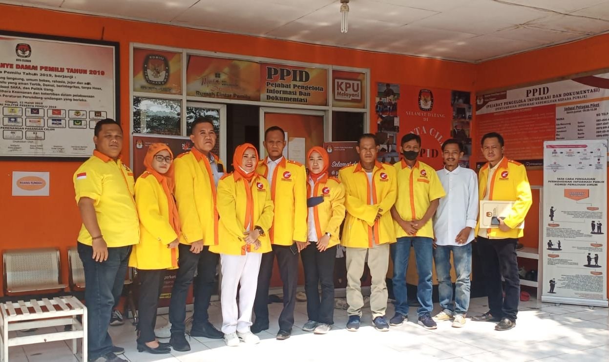 Parsindo Datangi KPU dan Bawaslu Kota Cilegon, Ketuanya Ternyata Mantan Politikus Golkar 1 Parsindo Datangi KPU dan Bawaslu Kota Cilegon, Ketuanya Ternyata Mantan Politikus Golkar