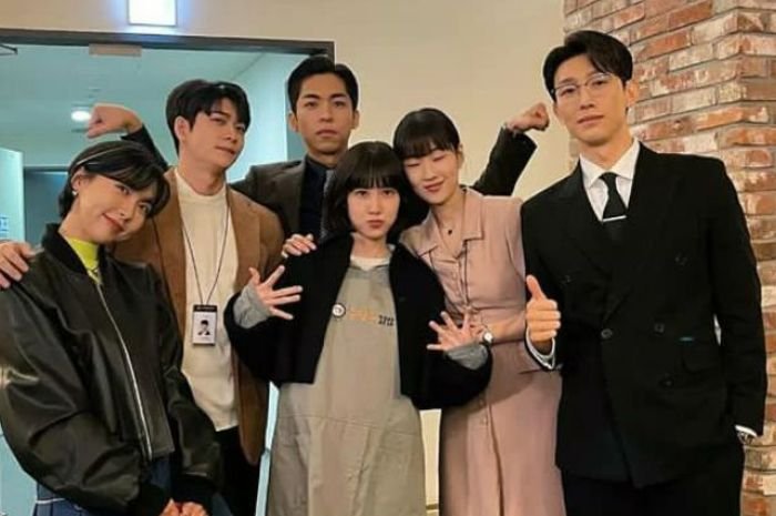 Siap-siap Bertemu Woo Young Wo! Pemain Extraordinary Attorney Woo Bakal ke Bali Bulan Depan 8 Siap-siap Bertemu Woo Young Wo! Pemain Extraordinary Attorney Woo Bakal ke Bali Bulan Depan