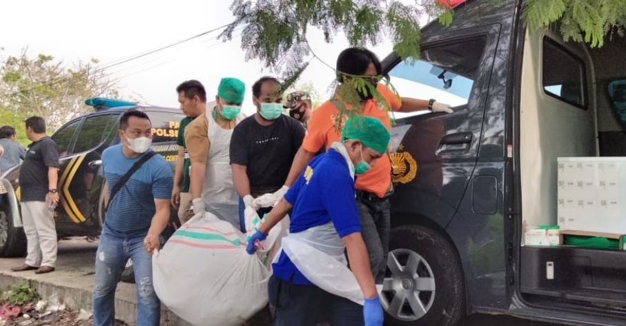 Mayat dalam Karung di Tanara Kabupaten Serang Diduga Dibunuh Orang Dekat 3 Mayat dalam Karung di Tanara Kabupaten Serang Diduga Dibunuh Orang Dekat