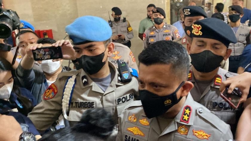 Tiba di Bareskrim Polri Dikawal Provos, Irjen Fredy Sambo Sampaikan Belasungkawa Atas Kematian Brigadir J