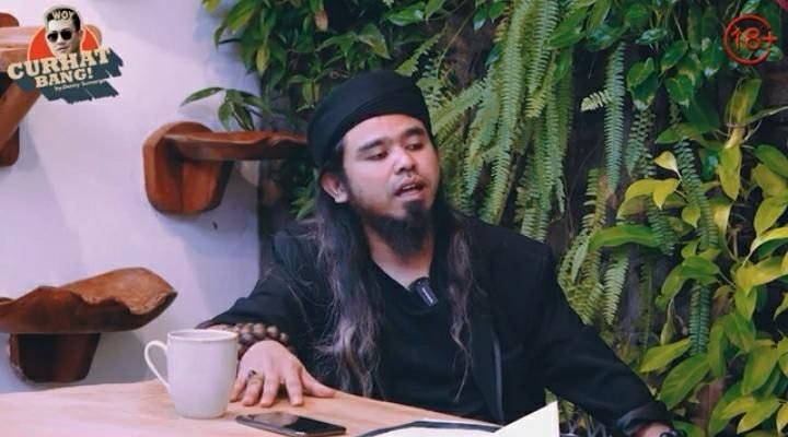 Beberkan Tujuan Menuntut 100 Miliar Kepada Pesulap Merah, Gus Samsudin: Semuanya Untuk Pembelajaran 1 Gus Samsudin Tuntut 100 Miliar Kepada Pesulap Merah, Ini Alasannya