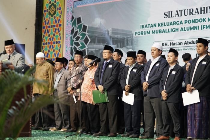 IKPM Gontor Cabang Banten Resmi Dilantik, Pengurus Komitmen Amalkan Pendidikan Pondok Modern Gontor 1 IKPM Gontor Cabang Banten Resmi Dilantik, Pengurus Komitmen Amalkan Pendidikan Pondok Modern Gontor