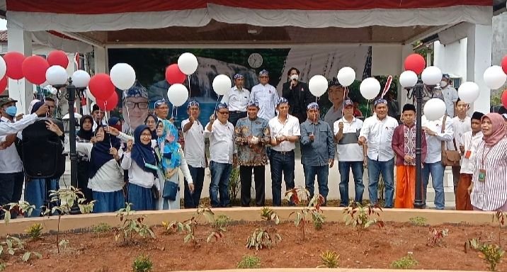 Walikota Serang Resmikan Ruang Terbuka Hijau di Taman Lopang Indah 1 Walikota Serang Resmikan Ruang Terbuka Hijau di Taman Lopang Indah
