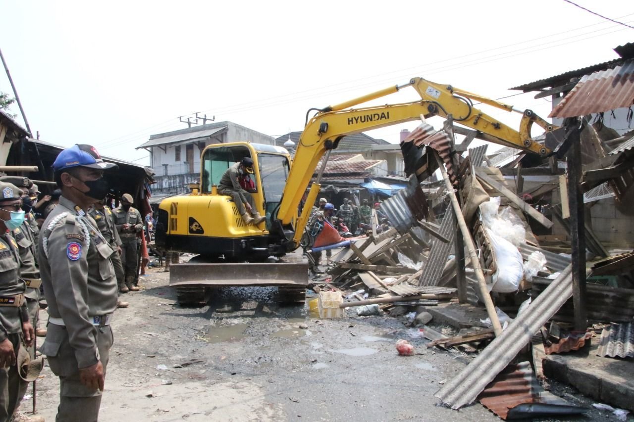 Lapak di Pasar Cimol Cikande Dibongkar Tiada Ampun, Pedagang Ngaku Kehilangan Pendapatan Rp15 Juta Per Hari