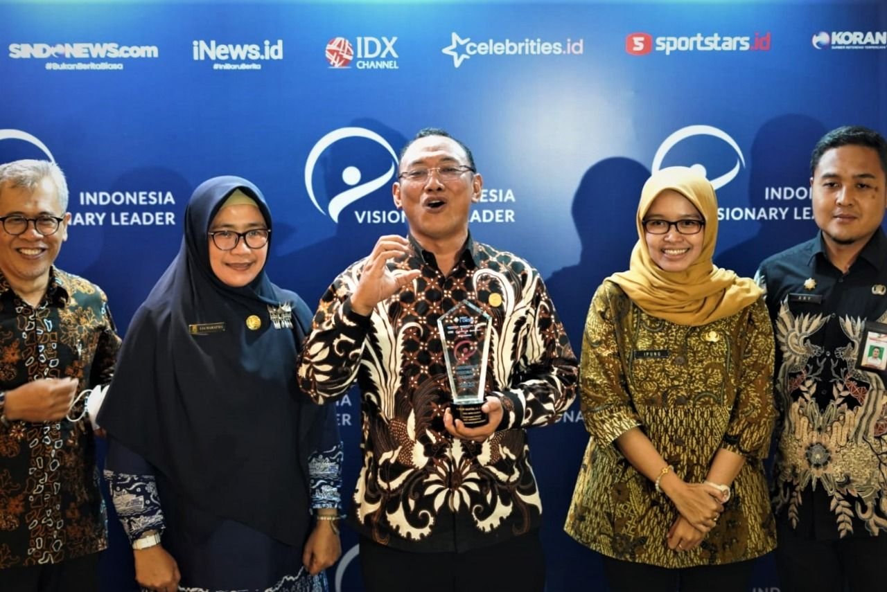 Hebat...Walikota Helldy Sabet Penghargaan Indonesia Visionary Leader