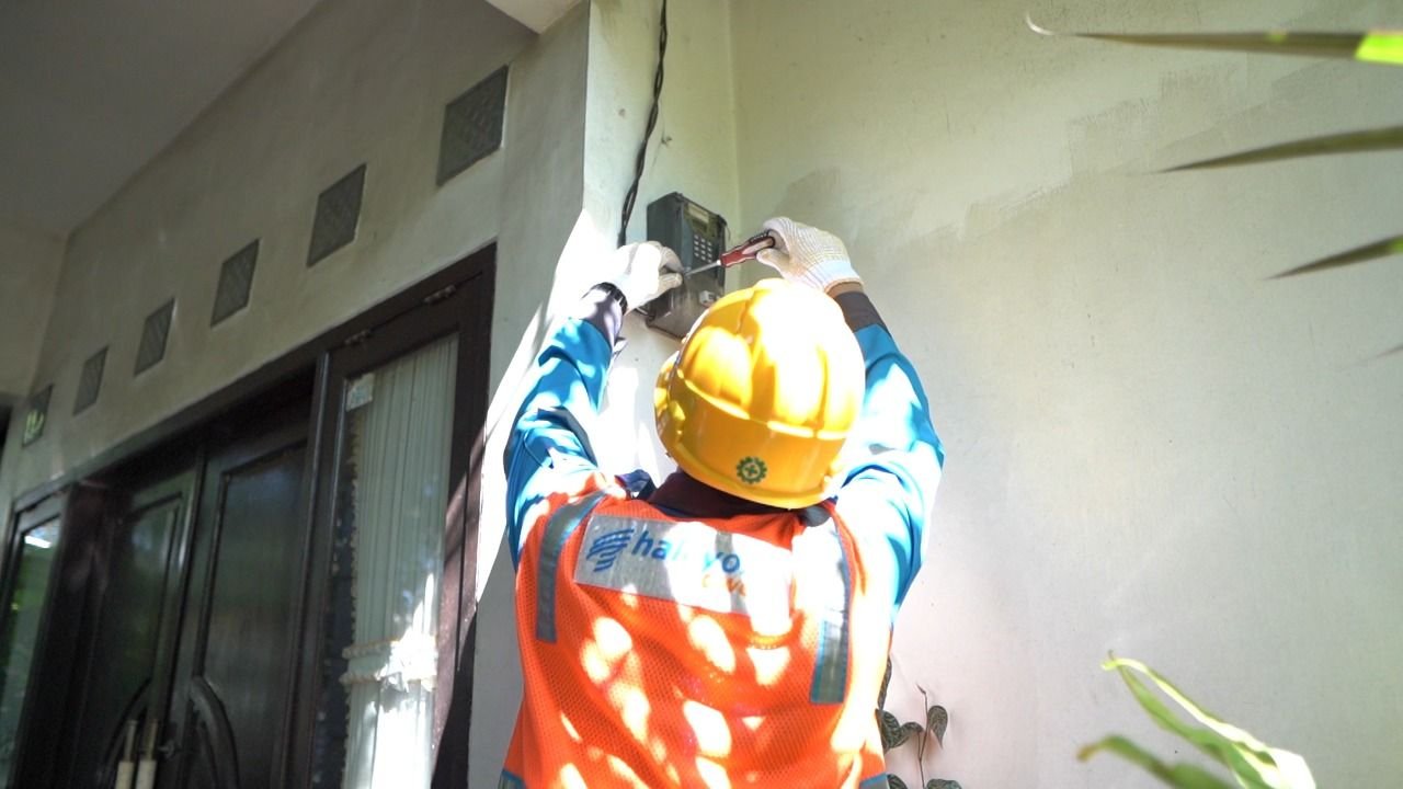 Promo Nyalakan Kemerdekaan Disambut Antusias, Lebih Dari 100 Ribu Pelanggan PLN Nikmati Diskon Tambah Daya 1 Promo Nyalakan Kemerdekaan Disambut Antusias, Lebih Dari 100 Ribu Pelanggan PLN Nikmati Diskon Tambah Daya