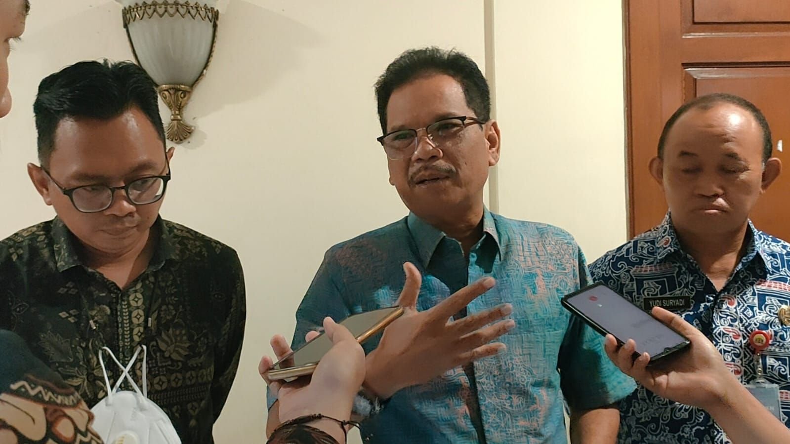 Hasil Ukom Tunggu Sidang Pleno 8 Hasil Ukom Tunggu Sidang Pleno