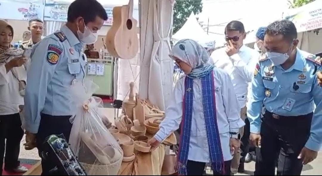 Bupati Lebak Akan Terus Dukung Kemajuan Pelaku Usaha 1 Bupati Lebak Akan Terus Dukung Kemajuan Pelaku Usaha