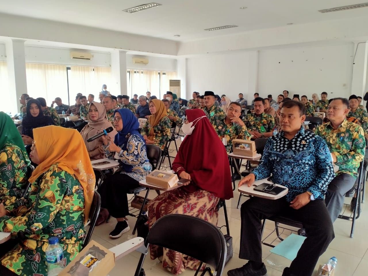 Sosialisasi Gratifikasi Untuk ASN Pemkot Serang, KPK: Bila Menerima Laporkan 30 Hari Kerja 1 Sosialisasi Gratifikasi Untuk ASN Pemkot Serang, KPK: Bila Menerima Laporkan 30 Hari Kerja