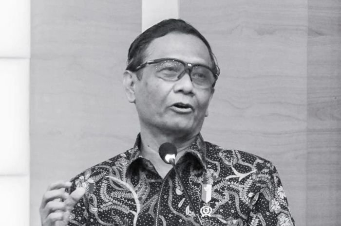 127 Orang Tewas dalam Tragedi Kanjuruhan, Mahfud MD: Korban Meninggal karena Desak-desakan 1 Tragedi Kanjuruhan, Mahfud MD Soroti Panpel Arema vs Persebaya dan Ungkap Usul Awal Laga Digelar Sore Hari