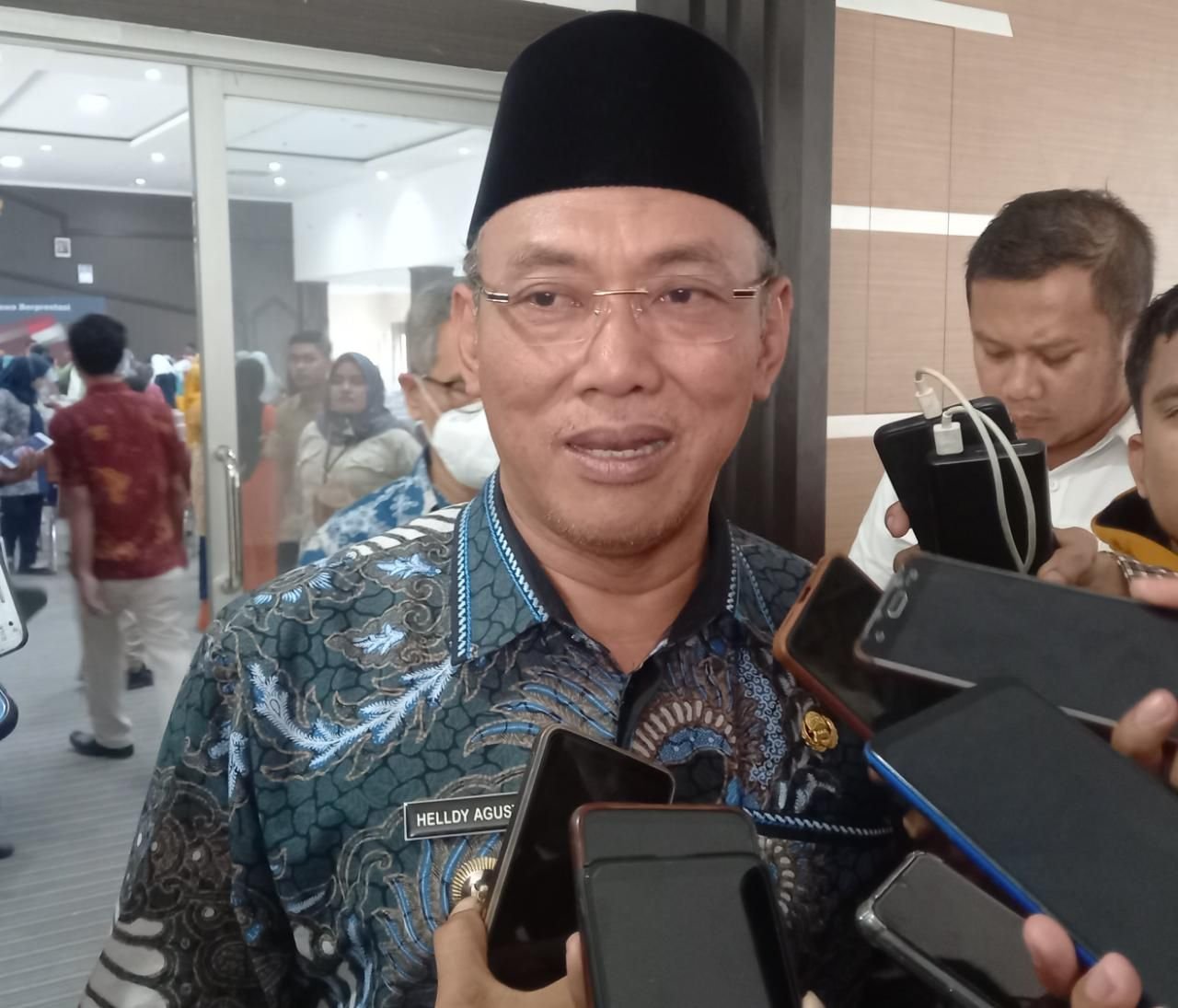 Dinilai Leluasa Pilih Pasangan, Nurrotul Uyun dan Isro Mi’raj Jadi Kandidat Pendamping Helldy Agustian 1 Dinilai Leluasa Pilih Pasangan, Nurrotul Uyun dan Isro Mi’raj Jadi Kandidat Pendamping Helldy Agustian