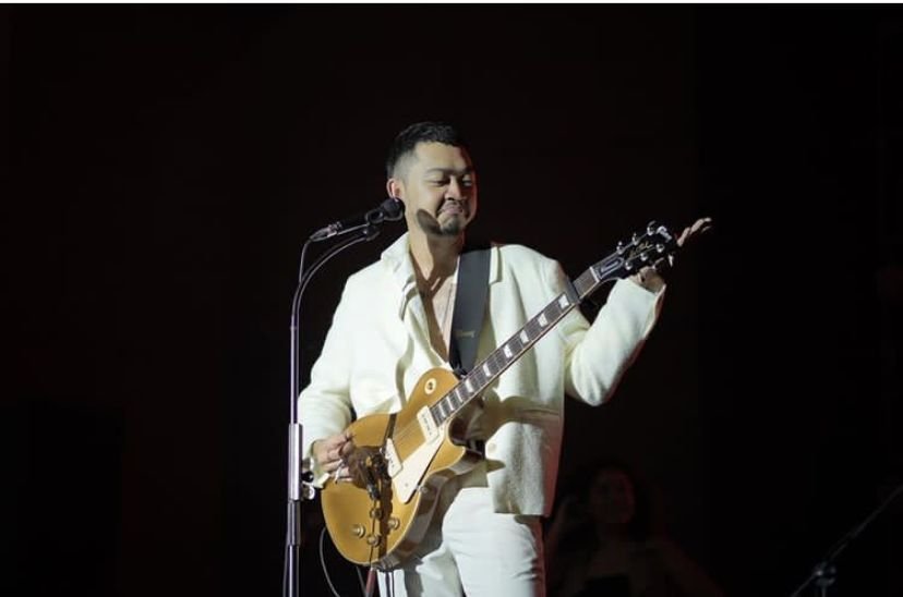 40 Playlist Lagu Pamungkas dengan Aksi Panggung yang Kontroversial, Enak Didengar Kapanpun