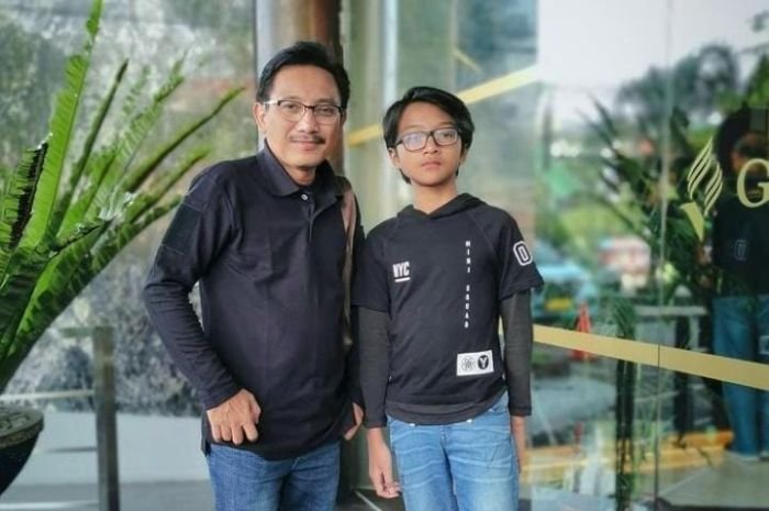 Luapan Kesedihan Ryan Boedi, Ayah Tegar Sinar Ramadhan Mahasiswa yang Bunuh Diri Terjun dari Lantai 11 Hotel