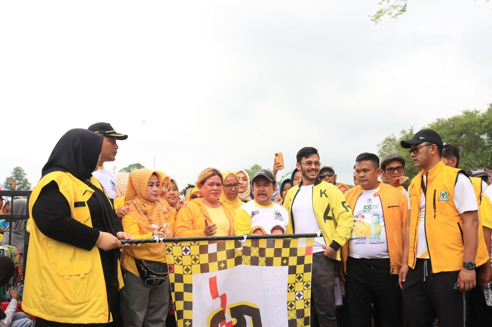 AMPI Banten dan Golkar Kota Serang Gelar Jalan Sehat CeRia HUT Partai Golkar ke-58, Diikuti 10.000 Simpatisan