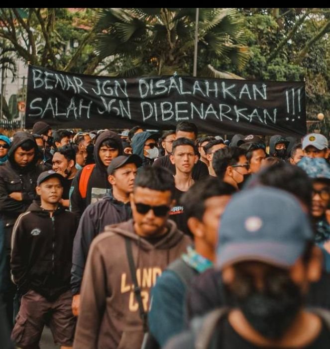 Usut Tuntas! Ribuan Aremania Turun ke Jalan, Ini Sembilan Tuntutan yang Diharapkan