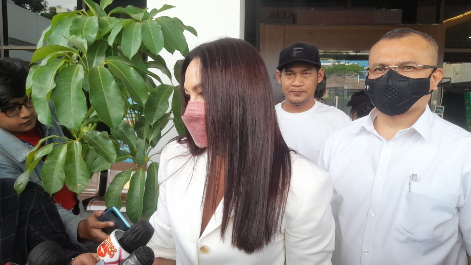 Minta Segera Disidang, Nikita Bakal Buka-Bukaan 2 Minta Segera Disidang, Nikita Bakal Buka-Bukaan