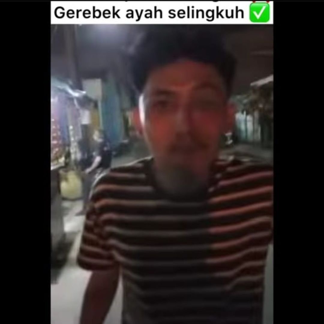Viral Remaja Gerebek Bapaknya Selingkuh dengan Pelakor di dalam Mobil, Ia Tertawa tapi Juga Menangis 1 Viral Remaja Gerebek Bapaknya Selingkuh dengan Pelakor di dalam Mobil, Ia Tertawa tapi Juga Menangis